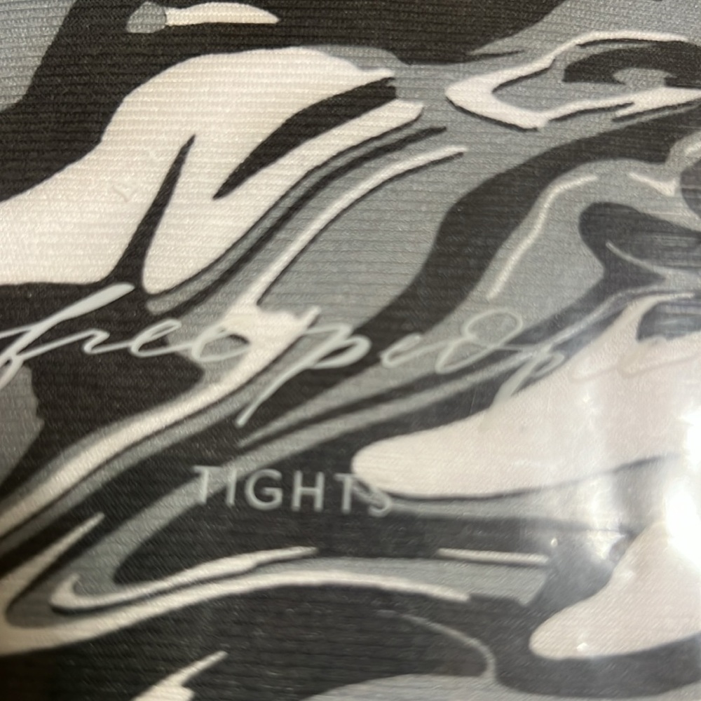 2 pairs Free people Time Warp tight black gray and white NEW - Picture 5 of 6